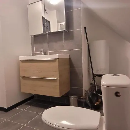 شقة Chez Philippe Et Agnes T2 *